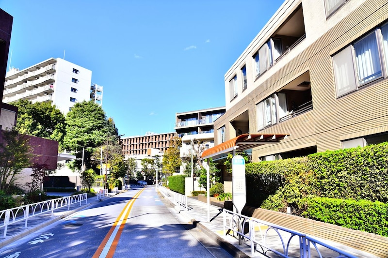 「最高の選択だった」　女性が選ぶ“企業からの評価が高そうな東京都の私立大学”ランキング上位に学生の声！「偏差値以上にみんな真面目で賢い」「就職実績は比較すると高い方」