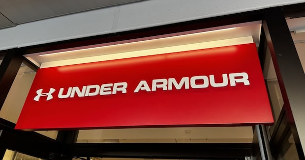 「着心地がいいし、乾くのも速い」「汗をしっかり吸収」 UNDER ARMOUR(アンダーアーマー)の“ゴルフポロシャツ”が大人気 「着心地・シルエット・機能性◎」