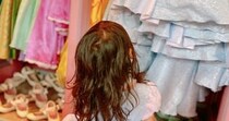 誕生日の3歳娘とディズニーへ→キャストにヘアメイクしてもらうと……　110万表示の“驚きの姿”に「想像しただけで泣けちゃう」「絶対やりたい」