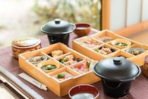 「親子ともに大・大・大満足でした」　山形県で“食事の評価が高い宿”1位に「普通のホテルでは味わえない食事」「アットホームな雰囲気でリラックス」の声
