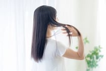 「髪がサラサラになりました」　女性が選ぶ“最高のシャンプー”1位に賞賛の声　「コスパ最高」「いい匂いだと褒められました」