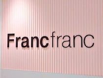 「これがあれば夏を乗り切れる」「風量すごい」　Francfranc（フランフラン）の“ハンディファン”に絶賛の声　「バッテリー長持ちでびっくり」「持ってるだけでテンション上がる」