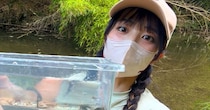 “ホタルがいる川”へ昼と夜に行ってみたら……　驚きの出会いに「こんなにきれいなんですね」「子どものころに戻った気分」