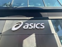 【画像】アシックスの“通勤にも使いやすいランニングシューズ”