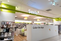 「ゼリーも冷たいまま」セリアの“アルミポーチ”に絶賛の声　「テーマパークやフェスに最適」「クールネックも入る」