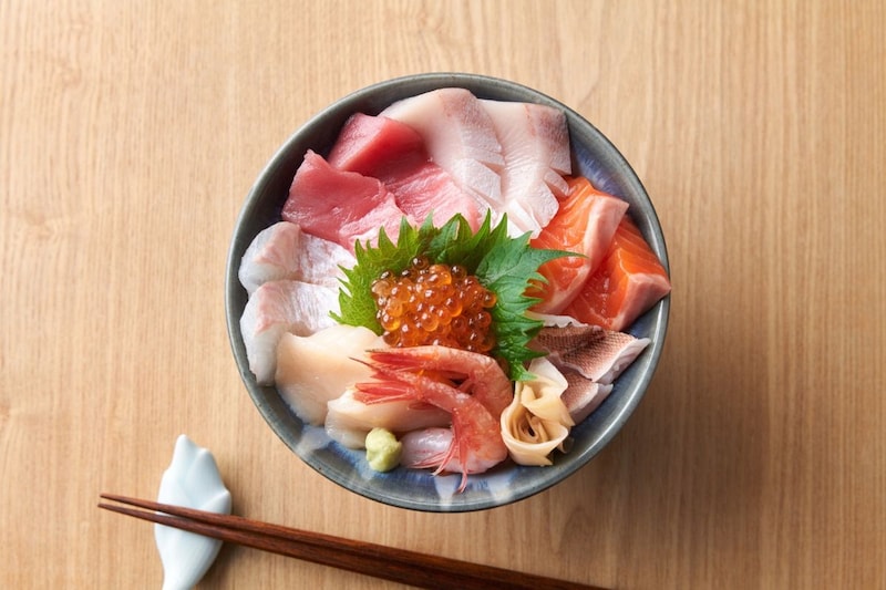 「岡山県の海鮮丼の名店」あなたの好きなお店はどこ? 魚介類を使った創作丼が名物のお店などを紹介!