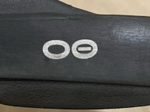「3足目です」　OOFOS（ウーフォス）の“リカバリーサンダル”に「仕事終わりに履くととても足が楽」「クッションが最高」