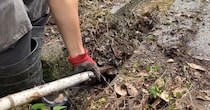 2年放置して“土砂だらけの水路”→掃除したら……　一変した光景に「スッキリしましたね」「気持ちいい」