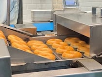 やったあああ!!!! クリスピー・クリーム・ドーナツが日本初「できたてオリグレ食べ放題」企画を実施予定【抽選申込は7月3日から】