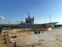 【画像】「まるで魚市場」な道の駅を見る