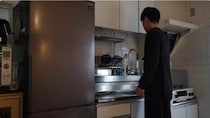 築60年の団地で暮らす40代男性、整えられた部屋で自分に作る1人飯は……　「尊敬しかありません」「とてもお洒落」