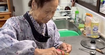 「ナスは全部これでいい」94歳おばあちゃんが作る“夕ご飯”がすごい！「真似してみます」「憧れます」