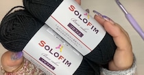 セリアの毛糸9玉、かぎ針でザクザク編むと……　完成した“花柄カーディガン”に「すてきですね」「ちょうど欲しかった」