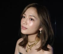 「もう泣きそう」川口春奈、純白ウエディングドレス姿にネット騒然「ほんとに綺麗」「この笑顔が切なすぎる」