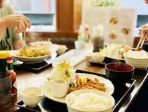 【60代に聞いた】コスパが最高の「ファミレスチェーン」ランキングTOP16！　第1位は「サイゼリヤ」【2026年最新調査結果】