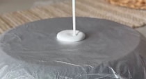 ボウルに接着剤を塗ってひもを貼り付けると……　完成したおしゃれなアイテムに驚き【海外】