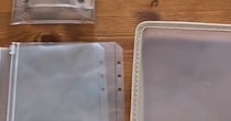 2歳息子が飛行機で静かに座っていられない→ママがダイソー商品で作ったのは……「天才ですか?!」驚きのアイデアに「これ真似したい!!」