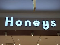 「こればかり履いてしまいます」　ハニーズの“接触冷感パンツ”に集まった「2枚購入しました」「スタイル良く見えます！」「薄手で涼しく、楽チンです」の声
