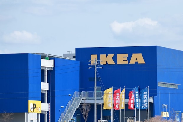 「3個買いましたが追加購入しようと思います」 IKEAの“399円防水バッグ”が高評価 「ビニール袋に入れてたけど、これに変更した」「水をためてTシャツ1枚程度なら洗える」