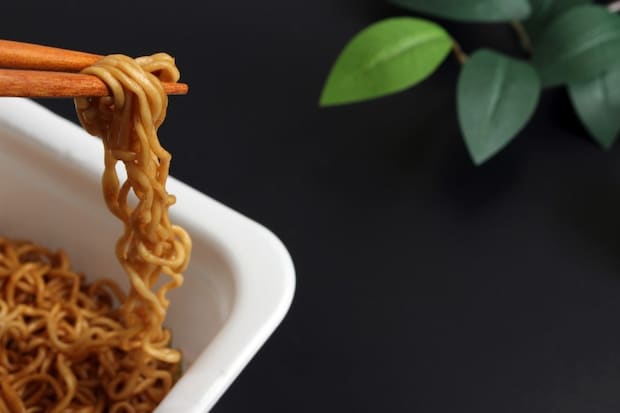 【北海道・東北在住者が選ぶ】一番コスパが良いと思う「カップ焼きそば」ランキング！　同率1位は「やきそば弁当」ともう一つは？
