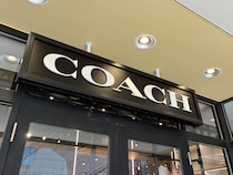 「デザインが可愛い！」　COACH（コーチ）の“王道ハンドバッグ”が高評価　「ちょうどいいサイズ」「丈夫で汚れ知らず。安心して使えます」