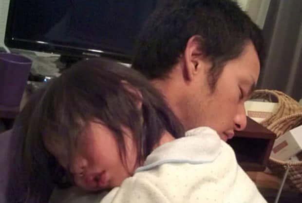 2歳で母を失った娘と、その父→18年後…… 成人を迎えた“現在の姿”に「父ちゃん頑張った」「尊敬しかない」