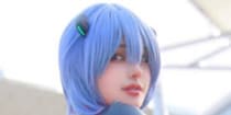 コミケで披露した綾波レイのコスプレ姿が再燃→“黒いプラグスーツ姿”に「全身の質感が……」「ラインが本当にキレイ」