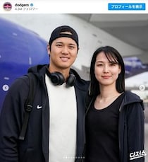 大谷翔平と真美子さん、「まさかの服装」に注目　愛犬デコピンも大谷家全員で“歩く広告塔”ぶり発揮か