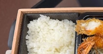帰りの新幹線、富山の義兄にもらった2980円駅弁→開けると……　「こんなお弁当見たことない」まさかの中身に騒然　投稿者に話を聞いた