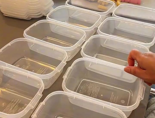 “夏休みのお昼、これで乗り切る”→ママが10食一気に冷凍するのは……　目からウロコの中身が140万再生「もっと早く出会いたかった」