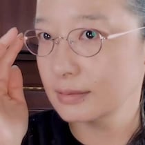 すっぴん女性が阿部寛メイクしたら……信じられない姿が48万再生「イケメン過ぎてびっくり」「こんなに似る！？」