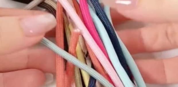 パラコードの切れ端は捨てないで→ライターであぶって繋げると……　意外な活用法に「天才じゃないですか？」
