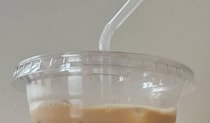 仕事へ向かう夫→妻が渡したコーヒーに書かれていたのは……　「感動したわ」「これは旦那さんも頑張れますね」