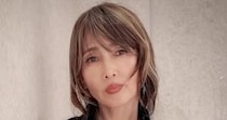 「さすが」　工藤静香、ホテルでスーツケースを開けると……　“まさかの中身”に「ホテルで飲めるとは」とスタッフ感動