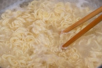 「食べるたびに凄さを感じる」“麺がうまい袋麺”といえば？　ランキング上位に集まった声！「毎食でも全然飽きません」「インスタントで再現されていることに驚き」