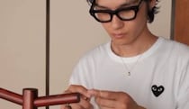 編み物にハマった夫、妻のためコツコツ毛糸を編んでいくと……「えー！！！！」　完成品に「絶対嬉しい」「すごい」