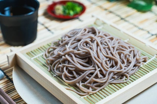 【男性に聞いた】一番コスパが高いと思う「そばチェーン」ランキング！　2位は「ゆで太郎」、1位は？