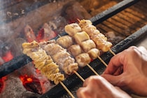 「広島県の焼き鳥の名店」であなたの好きなお店はどこ？　「炭火焼き鳥 すみすみ 本店」「串焼 長右兵衛」などを紹介！