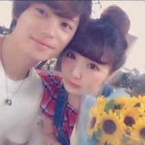 爽やかな彼氏彼女→毎年、記念撮影を続け14年……“激変の現在”に「本当に憧れ」「すっごくステキ」