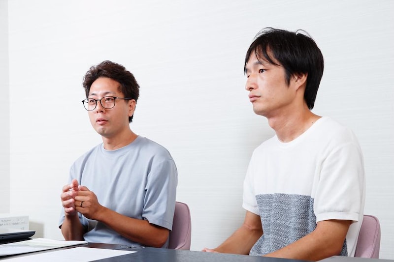 取材に応じる荻野さんと永井さん