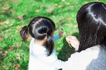 ひとり親家庭の貧困率は約5割。子育てに活用できる国や自治体の支援制度