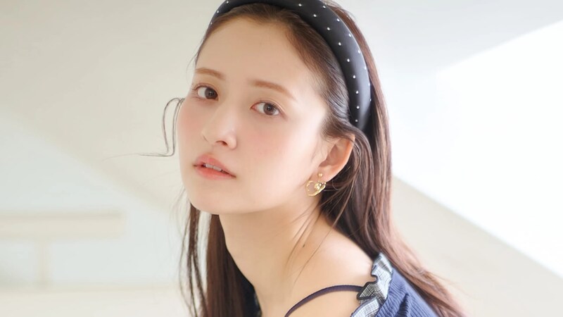 彼のドキドキ感を高められる♡ ちょっぴりオトナな「肌チラニットコーデ」をお届け！