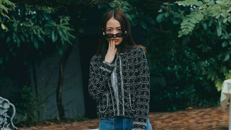 【Dior】モノトーンでエレガントに♡ 冬コーデに華を添える「ミニバッグ」特集