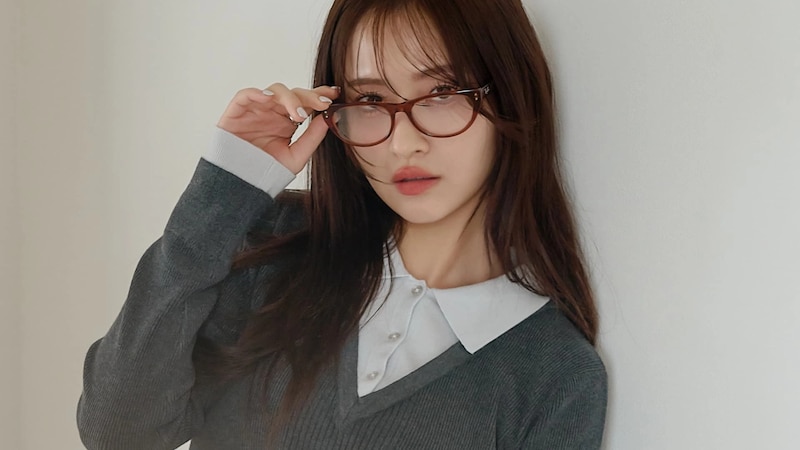 グループ飲みで視線をひとり占め♡【乃木坂46・金川紗耶】が着こなす飲み会コーデ