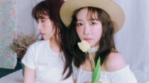 平成可愛いデザインにキュン♡ キラッと華やかな【ビジューTシャツ】あか抜けコーデテク