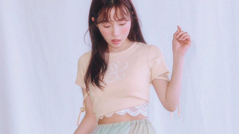 ひと手間でグッと今っぽく♡ 手持ちTシャツでできる【丈感アレンジ】着こなし術