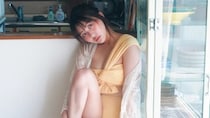 【田中美久】が着こなす♡ 夏イベントで気分がアガる「ハデ色水着」をご紹介！