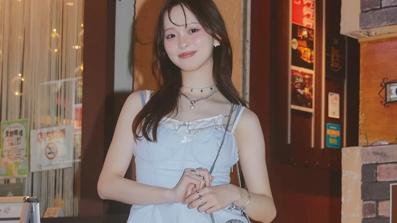 【おしゃれなバー】で着ていきたい♡ ロング丈&ミニ丈の「おすすめコーデ」特集