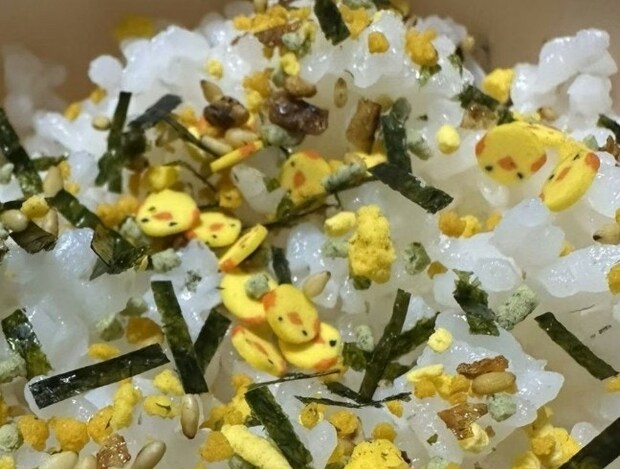 【10万いいね】1歳児ママが『箱買いしたい』と大絶賛!かわいすぎるふりかけ「明日探しに行きます」