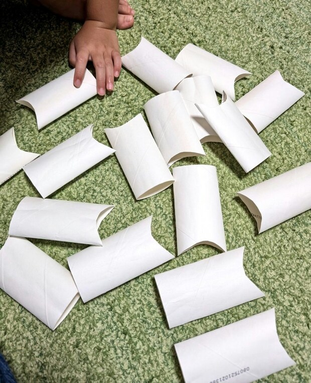 「何ができる？」トイレットペーパーの芯を捨てず→16個使った工作に反響「アイデアいただき」